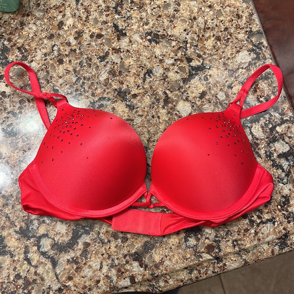 VS Miraculous Plunge Bra